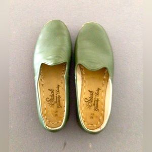 Sabah Men’s Shoes size 41 (US 9-9.5)